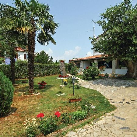 Beautiful Apartment In Porec With Wifi Extérieur photo