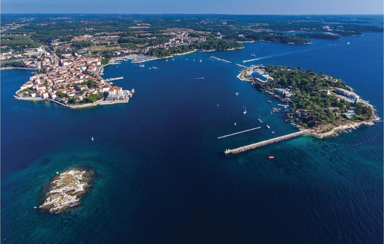 Beautiful Apartment In Porec With Wifi Extérieur photo