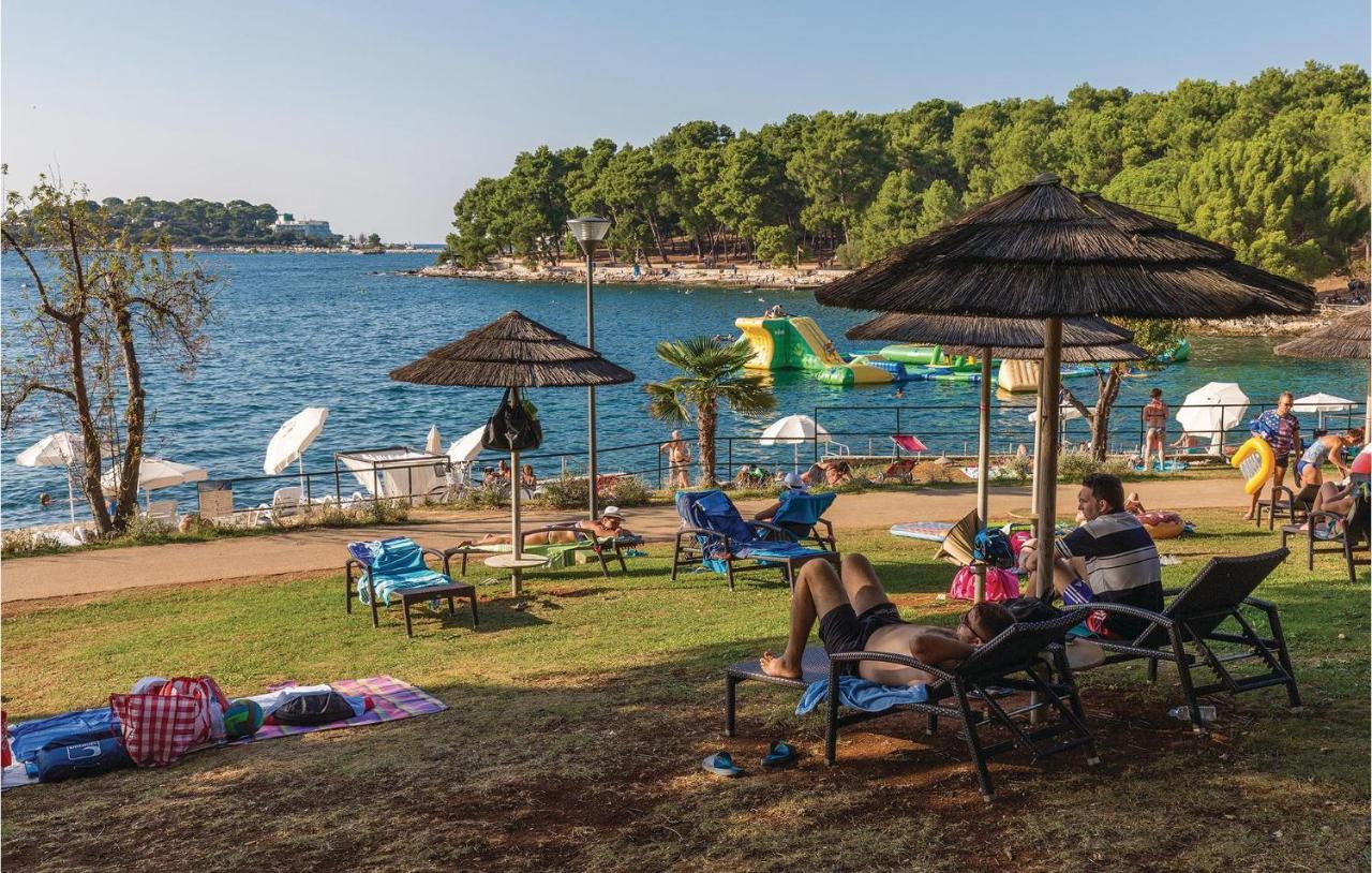 Beautiful Apartment In Porec With Wifi Extérieur photo