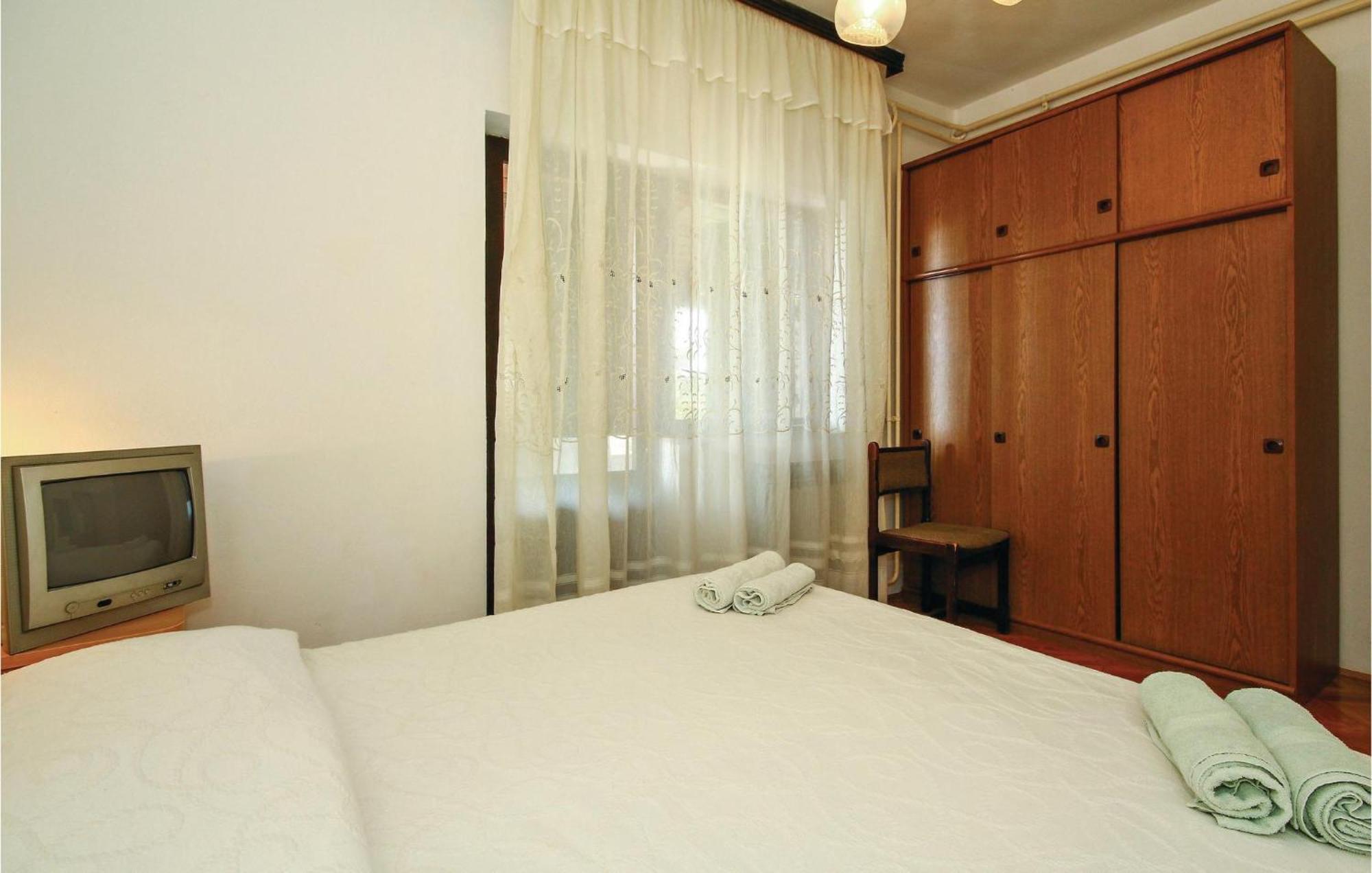 Beautiful Apartment In Porec With Wifi Extérieur photo